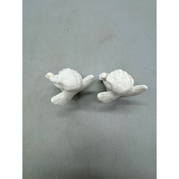 Vintage Ceramic Cherub Angel Figurines Set Of 2 White Musician Angels READ - Picture 10 of 14